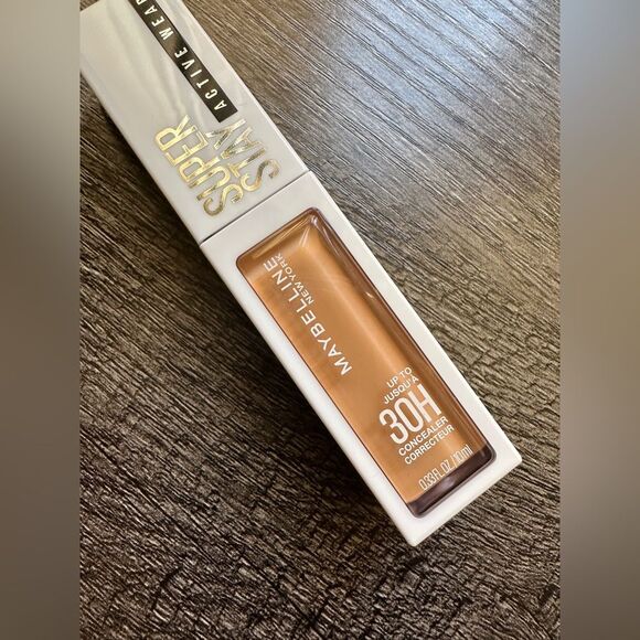 Maybelline Super Stay Active Wear Liquid Concealer (Shade 30) - Picture 5 of 8